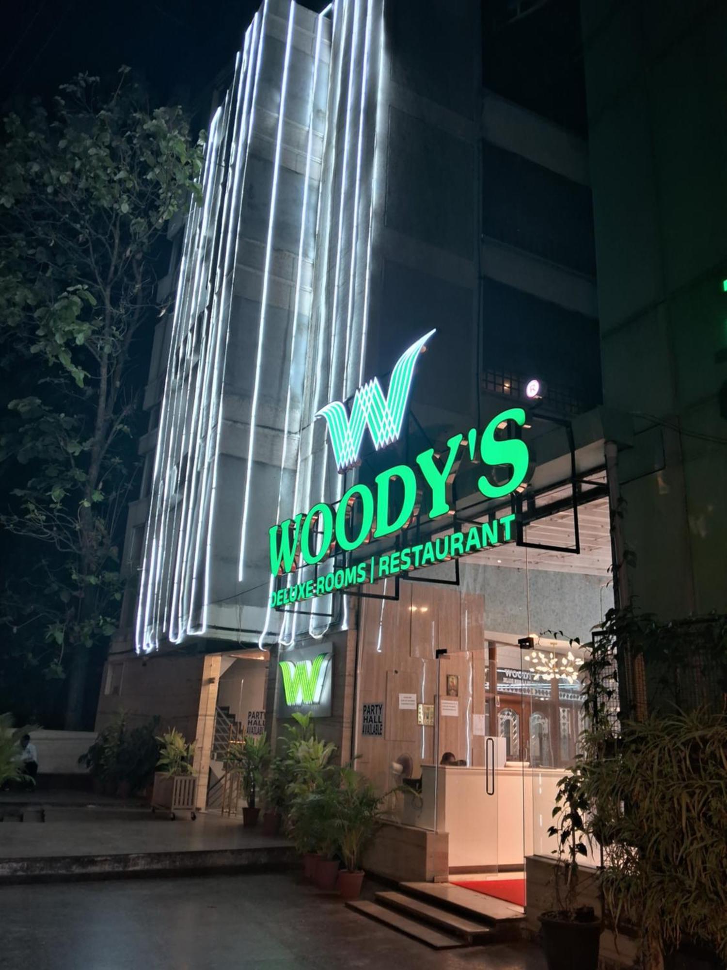 Hotel Woody'S Bangalore Exterior foto